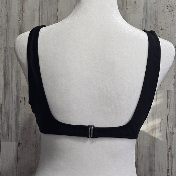 Aerie Black Plunge Bikini Swim Top Size Medium - Picture 3 of 6